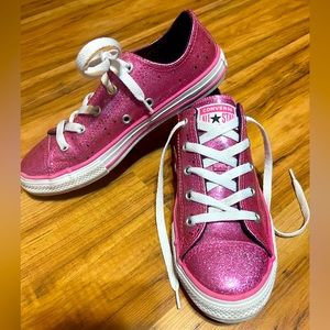 Converse All Star - Size 3 - Hot Pink with glitter and stars